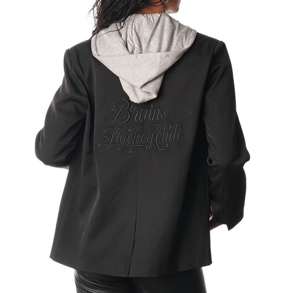 Boston Bruins Women's Black Blazer with Logo - Picture 12 of 14